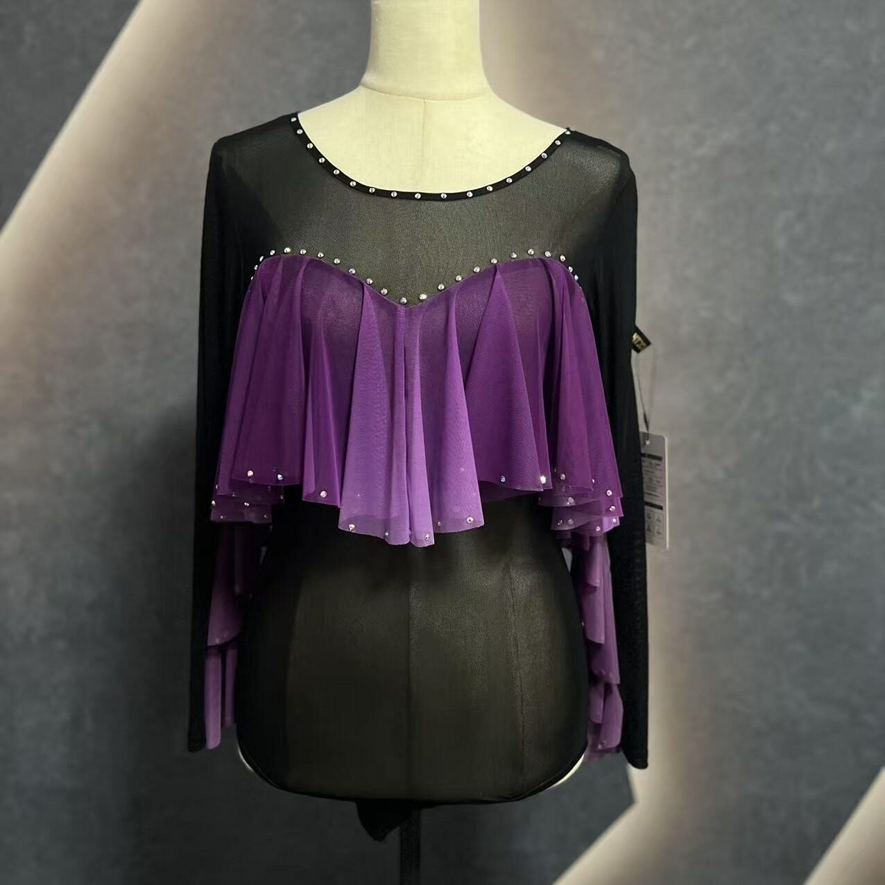 【浩婷雪娟】拼色蝴蝶袖后镂空压钻全网纱连体衫