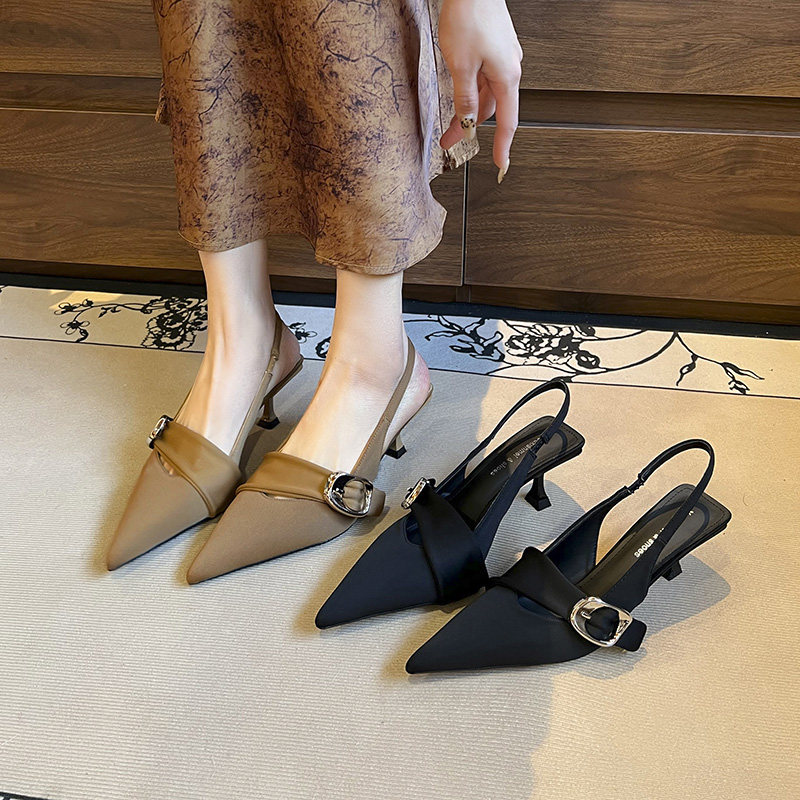 法式包头凉鞋女2025新款百搭细跟尖头气质高跟鞋一字扣带后空单鞋