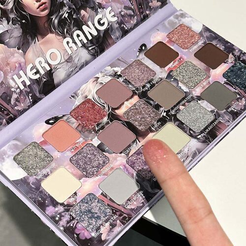 冷月眼影盘哑光爆闪珠光烟熏妆