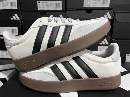阿迪达斯 ADIDAS BARREDA 男子低帮经典厚底T头德训鞋JQ4234