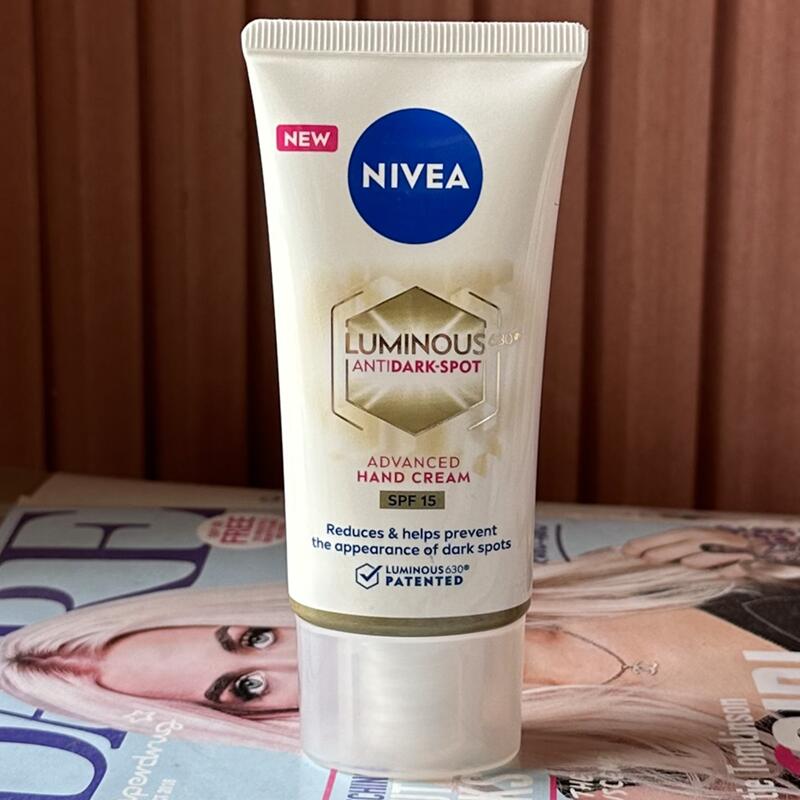 现货英版NIVEA LUMINOUS妮维雅630护手霜50毫升SPF15亮白不油腻