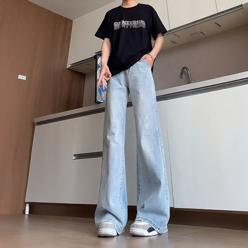 浅蓝色破洞牛仔裤男款微喇叭直筒裤显瘦显腿长美式阔腿弯刀裤子潮