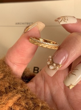 真金电镀高级复古水波纹排钻戒指树叶镶钻小众设计叠戴食指戒