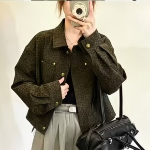 复古豹纹翻领短款牛仔外套女款2026秋季新款洋气显瘦百搭夹克上衣