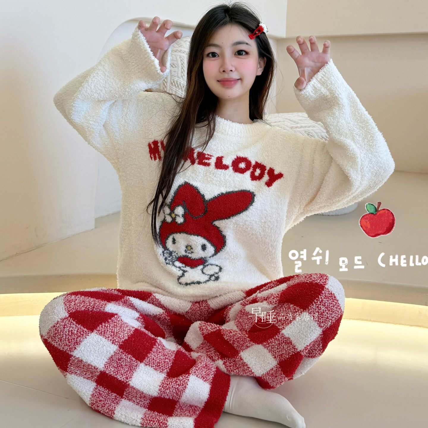 kitty圣诞红色美乐蒂半边绒睡衣