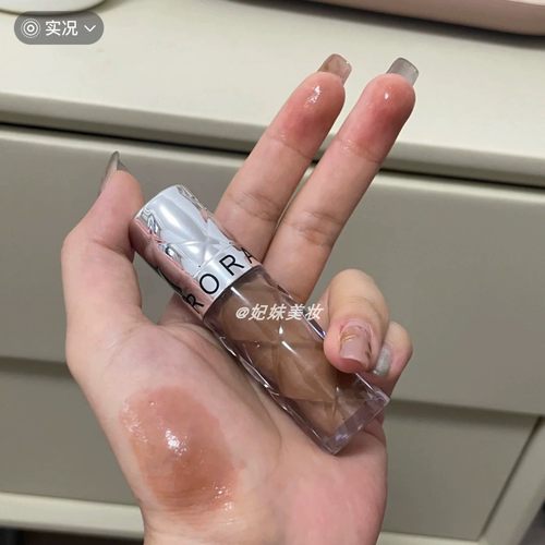 裸门淡杏~淡颜纯欲之神!白开水低饱和高智裸色奶镜面水光唇釉口红