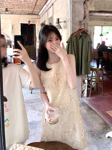 小香风圆领无袖连衣裙女夏气质高级感修身显瘦流苏毛毛背心裙短裙
