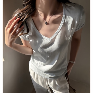 正肩纯色时尚 t恤女新款 简约百搭拼接v领高级感上衣 短袖 严选韩版