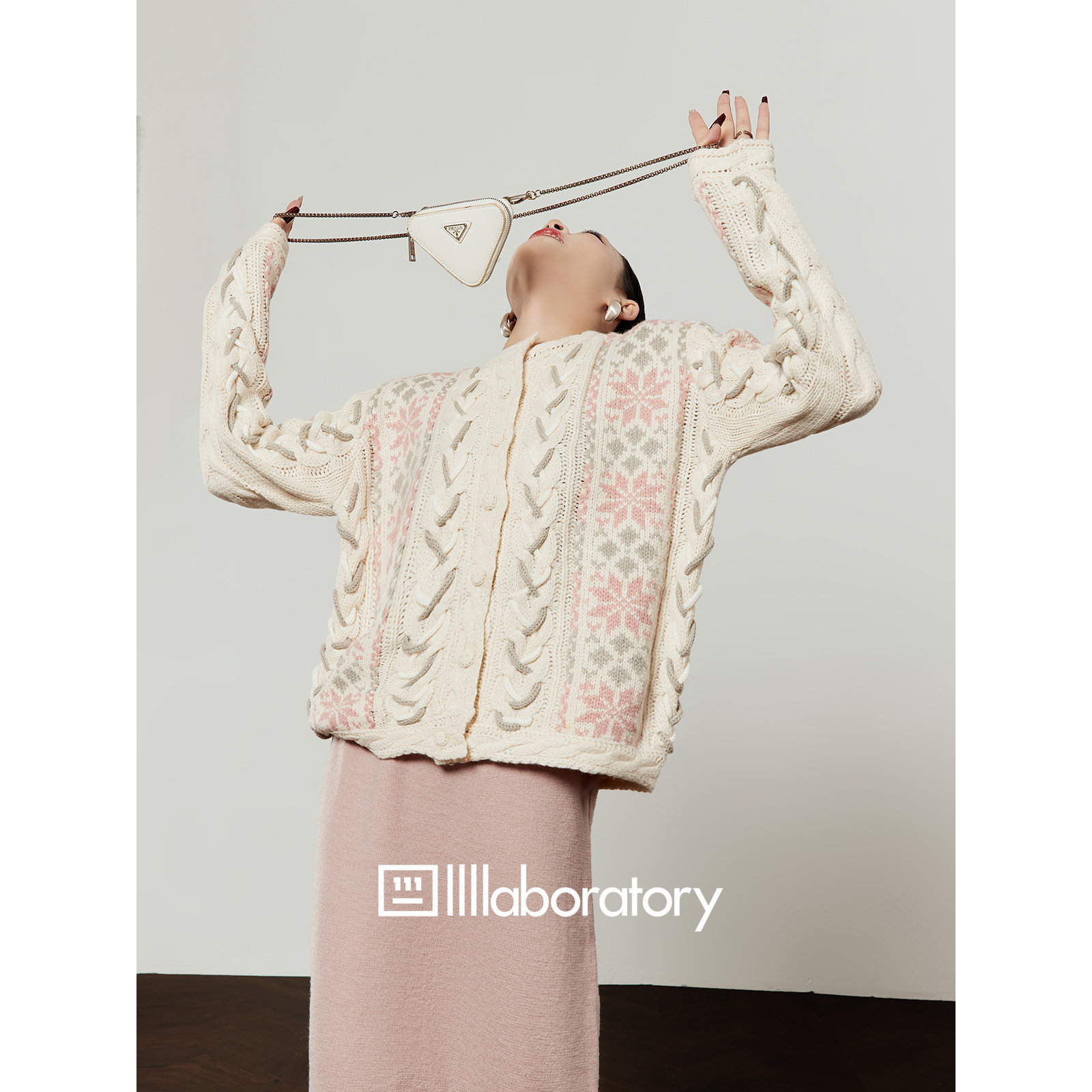 周里物/白色毛衣女2026春季新款麻花编织提花慵懒风外穿针织开衫,女装/女士精品,毛衣,淘宝优惠券,粉丝福利购,淘宝优惠卷