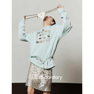 周里物「猫咪家族」蓝色T恤女2026超火减龄上衣宽松通勤百搭长袖