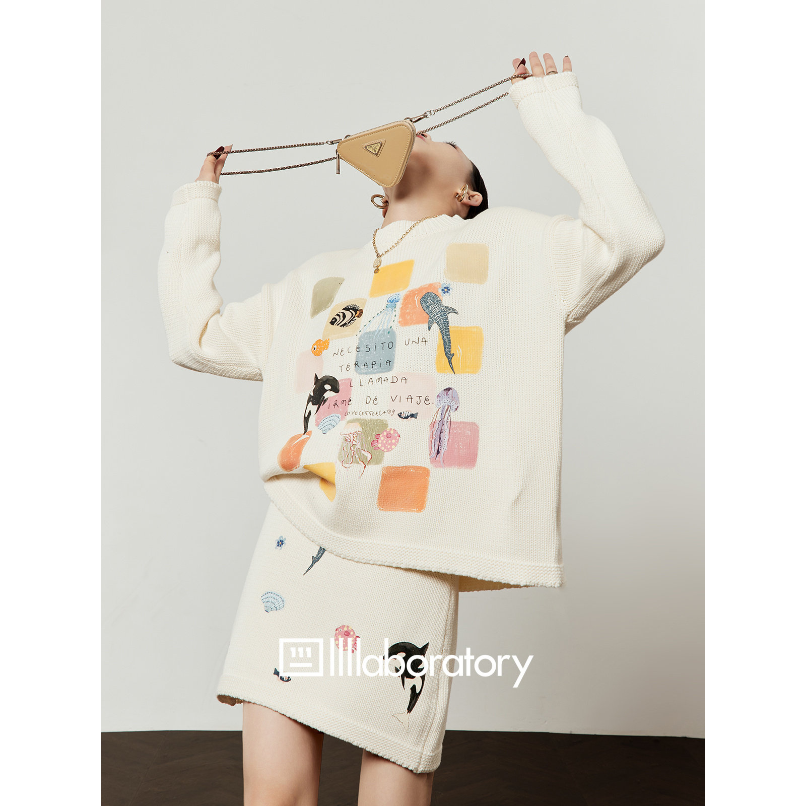 周里物出品「方块墙」白色套装女2026春季新款宽松毛衣半裙两件套,女装/女士精品,时尚套装,淘宝优惠券,粉丝福利购,淘宝优惠卷