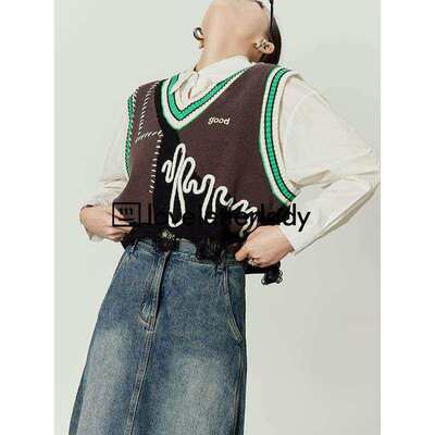 宽松百搭针织马甲上衣