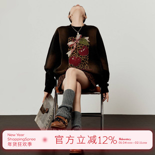 「周里物出品」黑色加绒卫衣女2025秋季新款豹纹樱桃印花宽松上衣