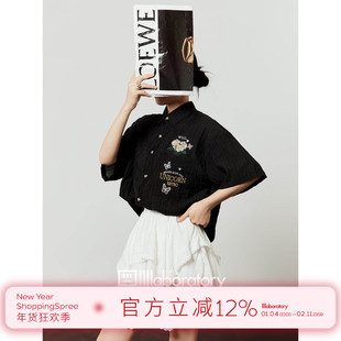 周里物/黑色衬衫女2025夏季新款刺绣设计感宽松休闲小众短袖衬衣