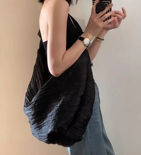 春夏新款黑色帆布包大容量通勤单肩包小众设计复古慵懒风托特包女