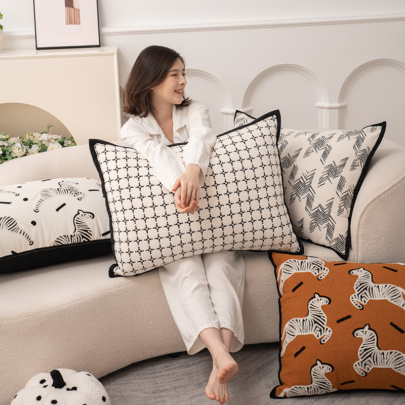 淡奶油风法式轻奢长方形黑白抱枕沙发大尺寸靠垫靠背垫靠枕靠背枕