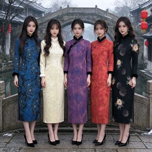秋冬季丝绒印花长袖长旗袍珍珠扣新中式宴会中年女士连衣裙女装