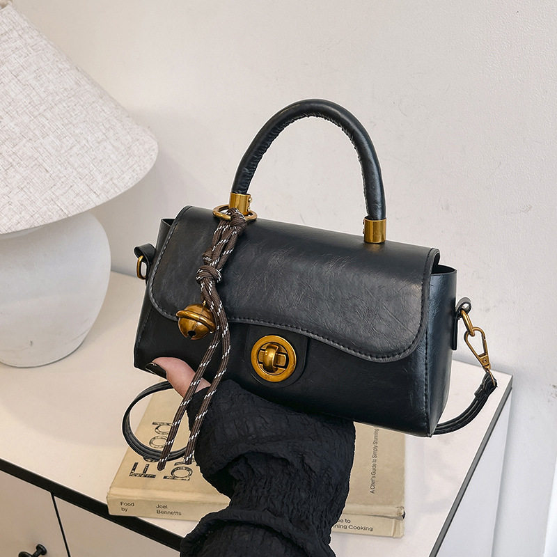 时尚冬季小众手提包潮斜跨女包手拎小方包女感简约休闲单肩包,箱包皮具/热销女包/男包,小方包,淘宝优惠券,粉丝福利购,淘宝优惠卷