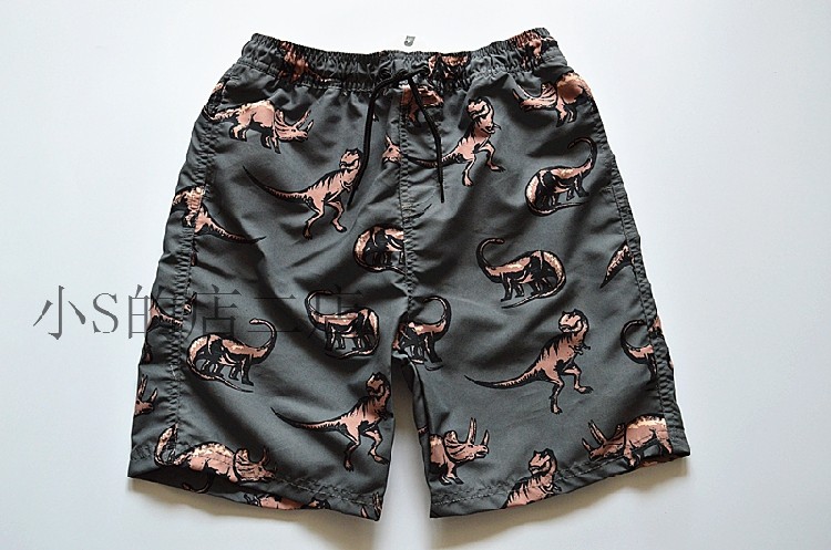 包邮小S的店二店英未来男童深灰底恐龙速干沙滩裤平角游泳短裤,童装/婴儿装/亲子装,泳衣裤,淘宝优惠券,粉丝福利购,淘宝优惠卷