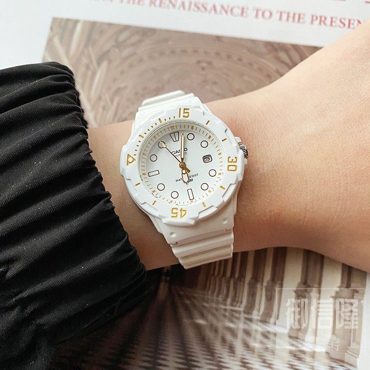 卡西欧冰淇淋马卡龙配色运动潜水款石英女性手表日韩白色lrw-200h