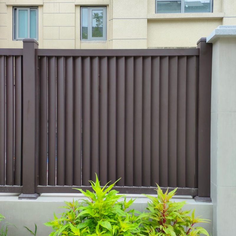 定制铝合金防窥百叶栏杆 庭院护栏 铝艺围墙栅栏 新中式篱笆护栏