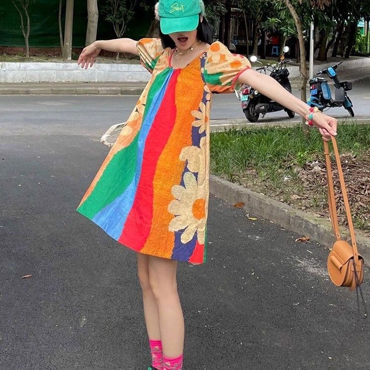 设计感绝美气质泡泡袖彩虹印花连衣裙女夏季新款中长款裙子小个子