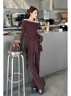 王嘻嘻【假日特调】早秋修身长袖上衣抽绳屁帘微喇裤套装T190