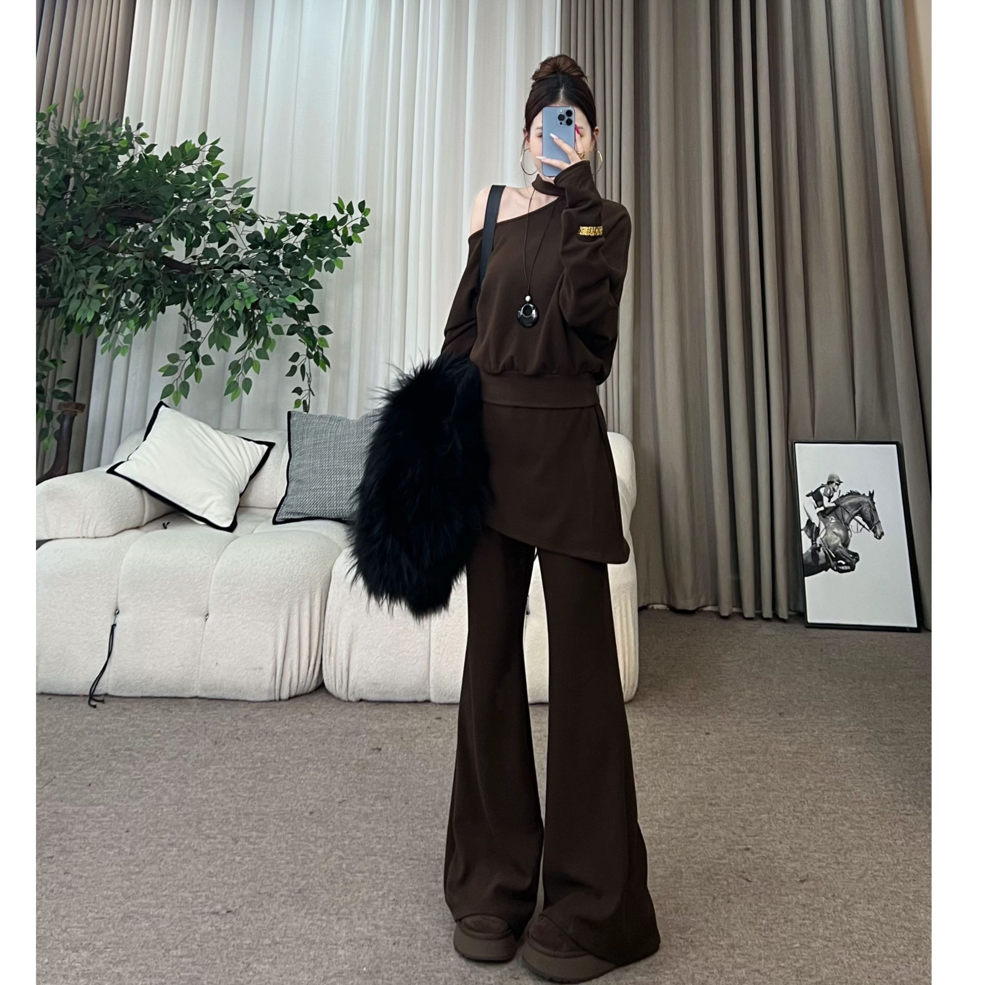 王嘻嘻【冬日电台】冬季加绒围脖斜肩休闲套装洋气时尚套装T522