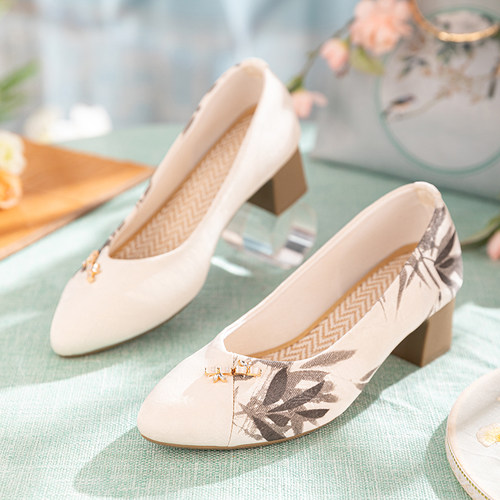 喜婆婆婚宴装搭舒适中式旗袍女鞋