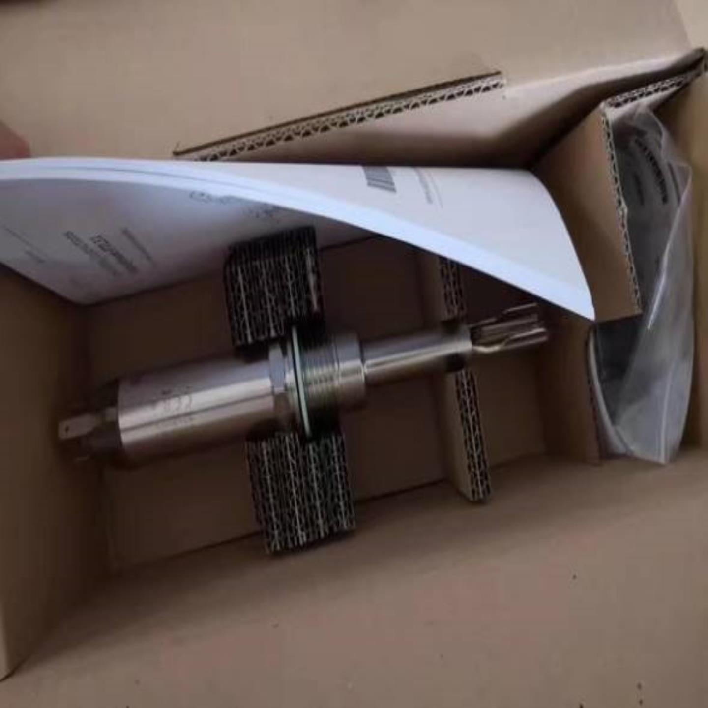 配件FTL31-AA4U3BAWSJ 音叉液位计 E+H 限位开关 FTL31-11V00议价