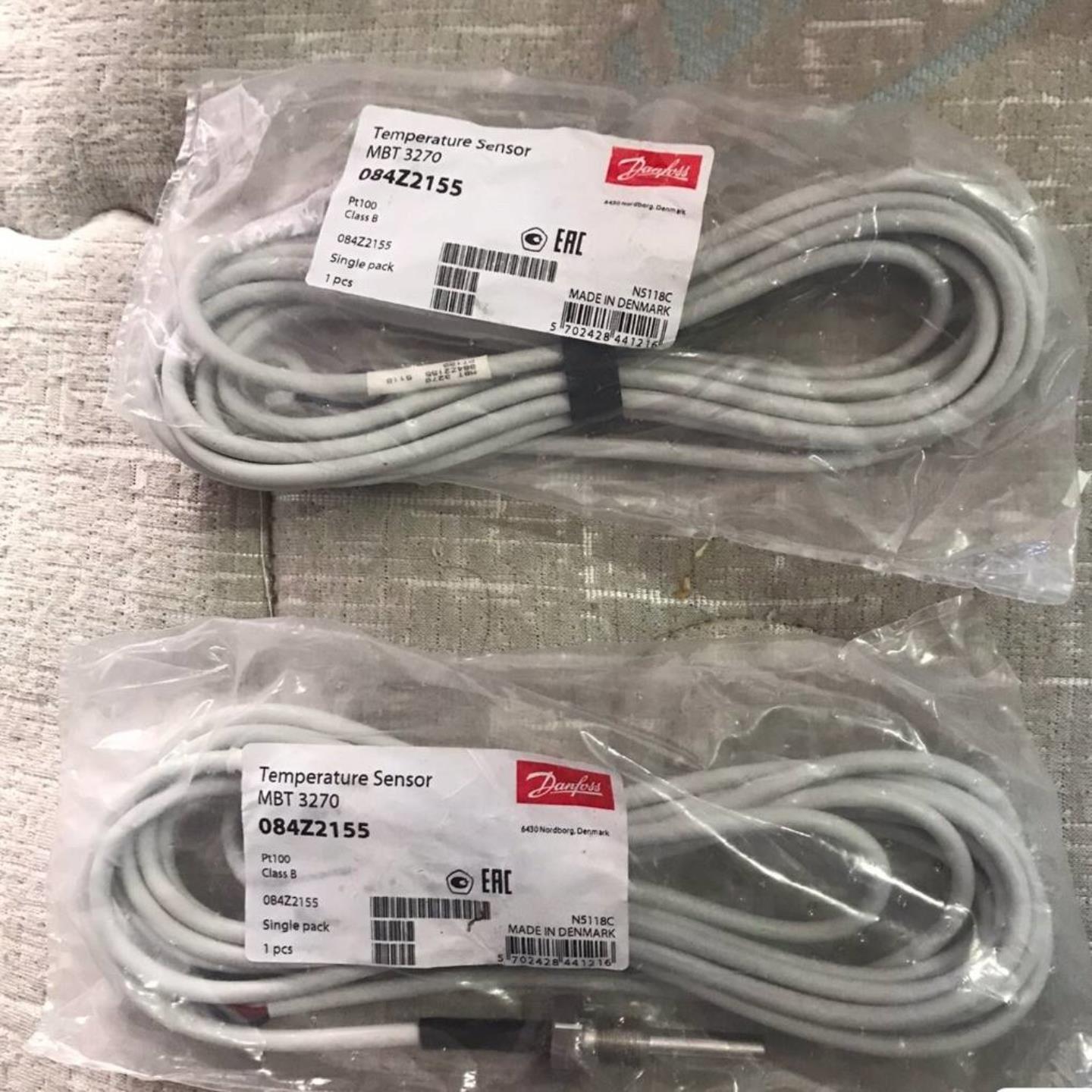 配件全新丹佛斯温度传感器MBT3270 084Z2155 Pt100议价