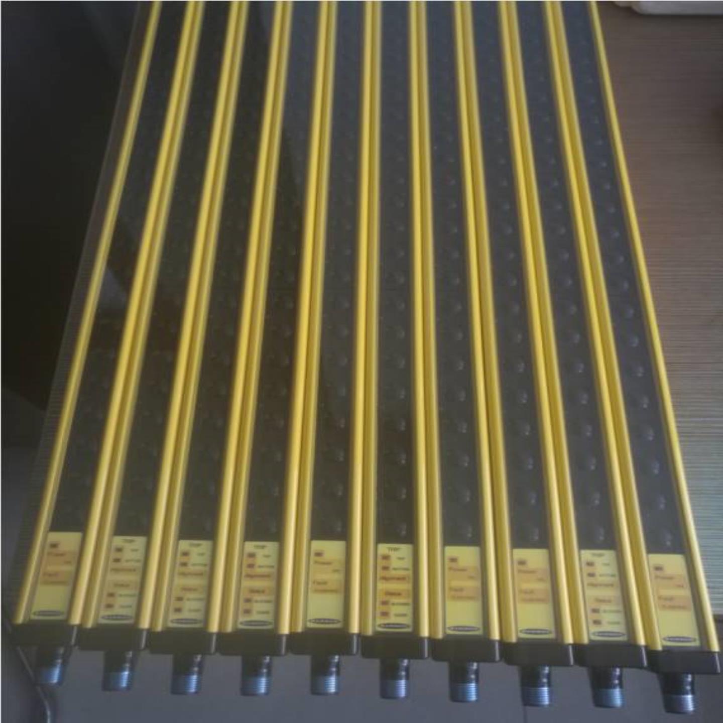 配件BANNER邦纳安全光幕LS2TP30-300Q88 分辨率30MM保护议价