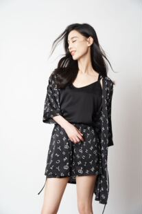 Micisty密汐皙迪星密字母睡衣三件套女吊带短裤黄圣依同款三件套