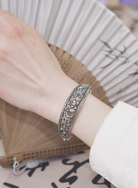 足银999纯银手镯女款开口镯子送女友礼物纯手工錾刻牡丹花定制