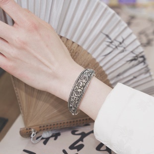 足银999纯银手镯女款开口镯子送女友礼物纯手工錾刻牡丹花定制