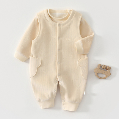 2025年新款婴儿衣服秋季背带裤套装外出服小月龄满月百天宝宝连体