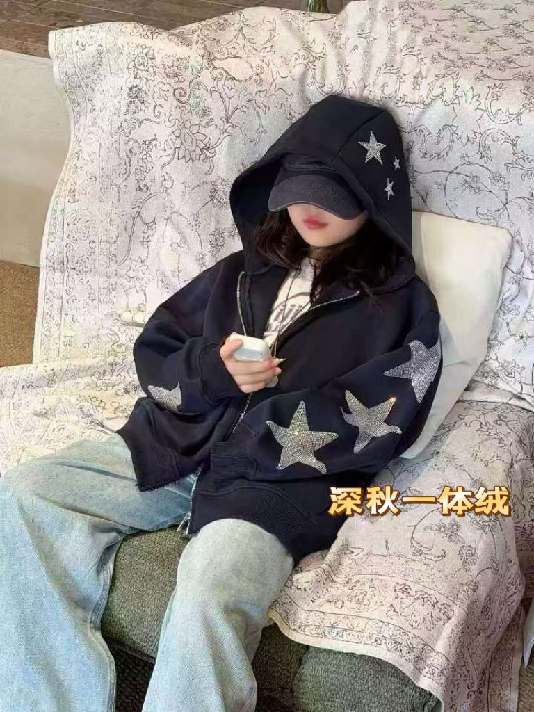 实体店波拉韩国男童女童爆款中大童冬装加绒星星连帽拉链外套