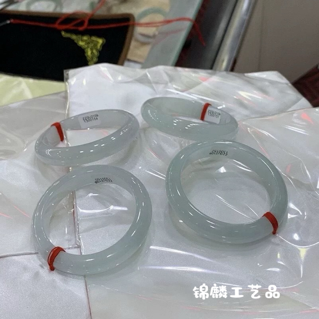 处理翡翠冰种淡蓝色白玉光玉手镯淡绿色玉镯子送礼热卖款