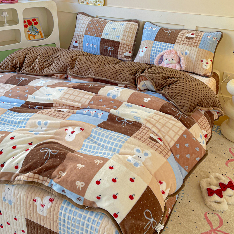 【单品特惠】秋冬加厚加绒居家牛奶绒被套滚边床盖200*230cm被罩