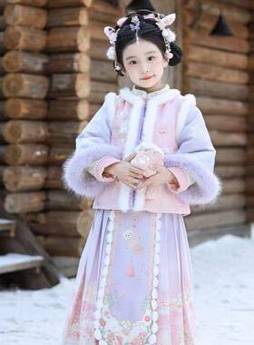 一袭汉服惊艳时光古韵自来