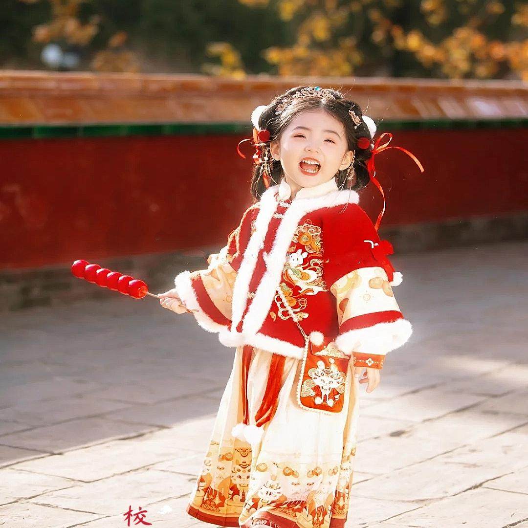 柿柿如意女童汉服刺绣春季加绒国风红色小女孩明制元宵拜年服2025,童装/婴儿装/亲子装,套装,淘宝优惠券,粉丝福利购,淘宝优惠卷