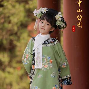 清汉女童秋新款汉服斜襟圆领北京故宫旅游中国风清朝小格格服绿色