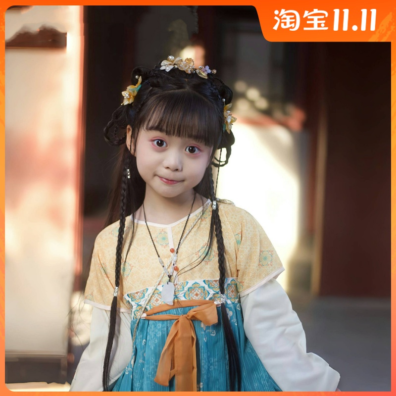 一袭汉服惊艳时光古韵自来