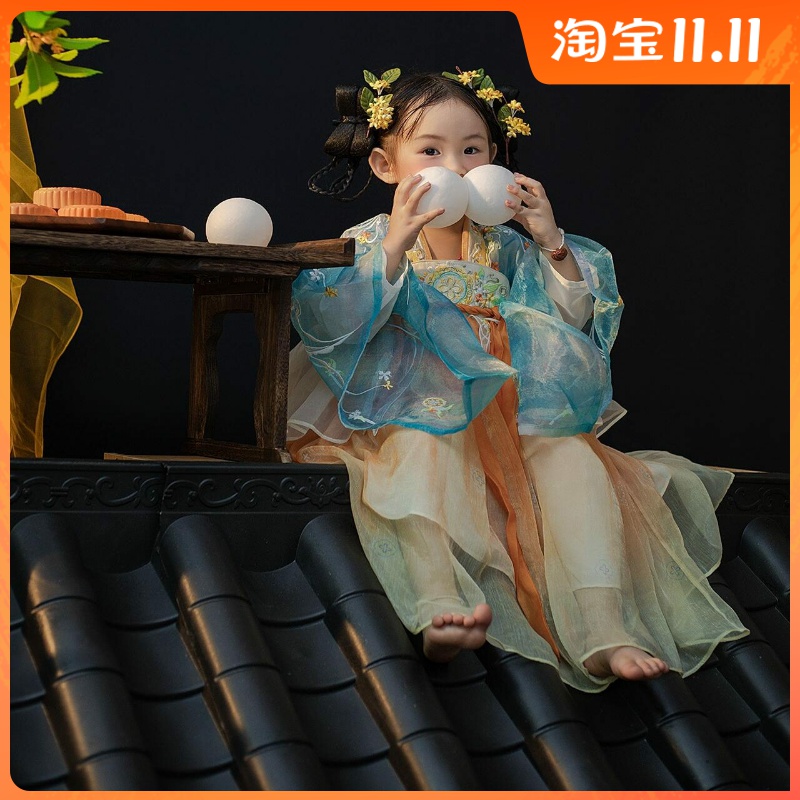 一袭汉服惊艳时光古韵自来