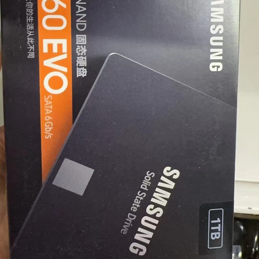 Samsung/三星 860 EVO 1TB SATA3 2.5寸 870台式机笔记本固态硬盘