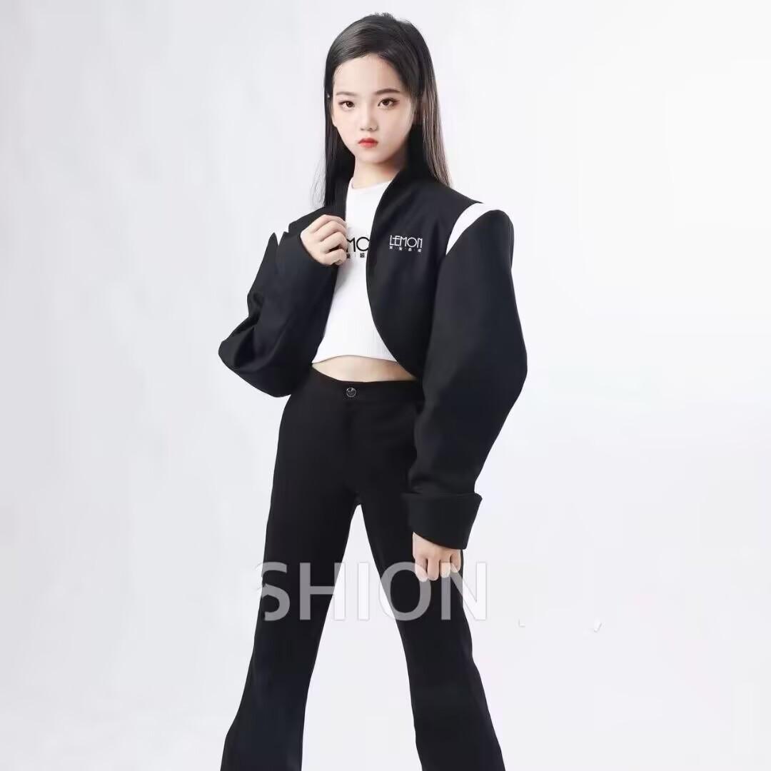 黑色高腰加绒微喇牛仔裤