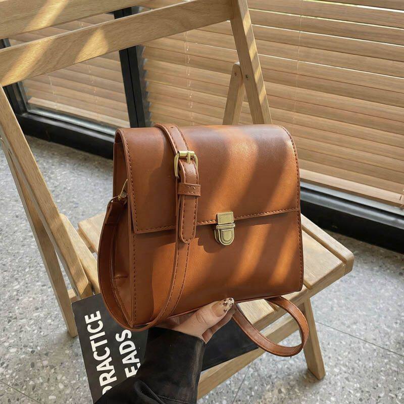 爆款简约复古女包高颜值立体包包ins风通勤旅行拍照通用款单肩包