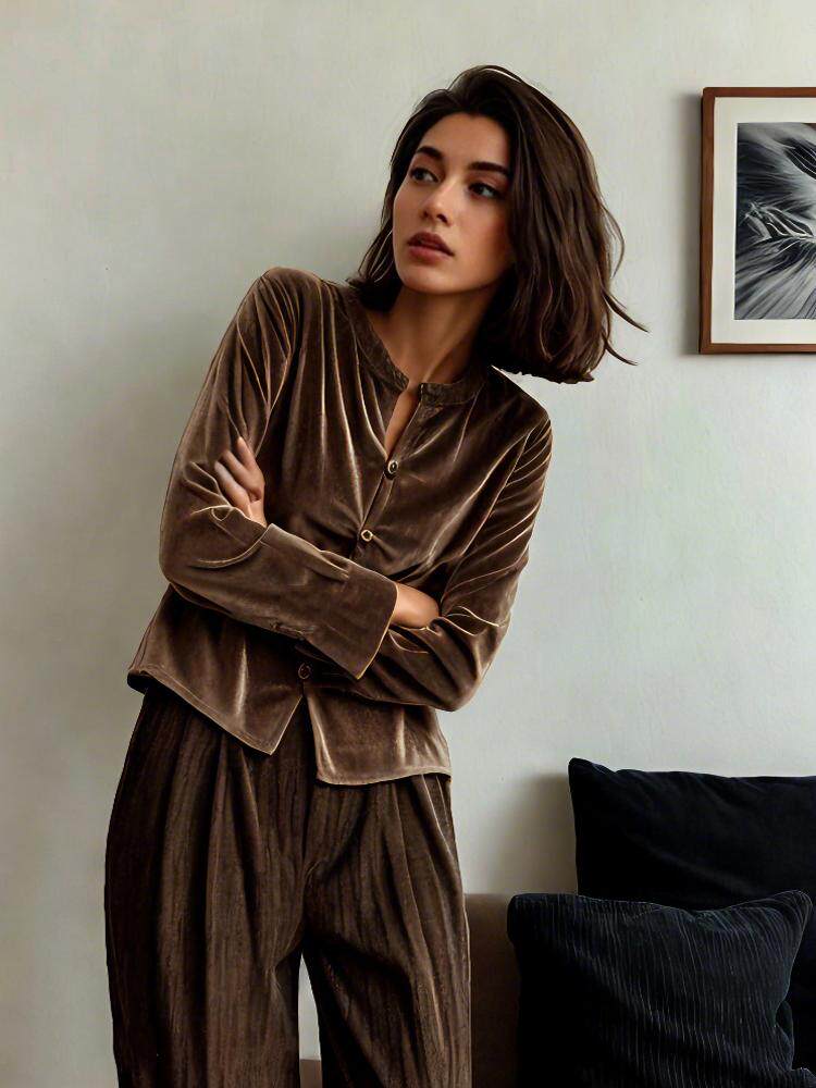 카운터는 짙은 갈색 라운드 넥 나무 단추 벨벳 셔츠 가디건 새로운 중국 스타일 국가 스타일 고급 탑 가을을 철회했습니다