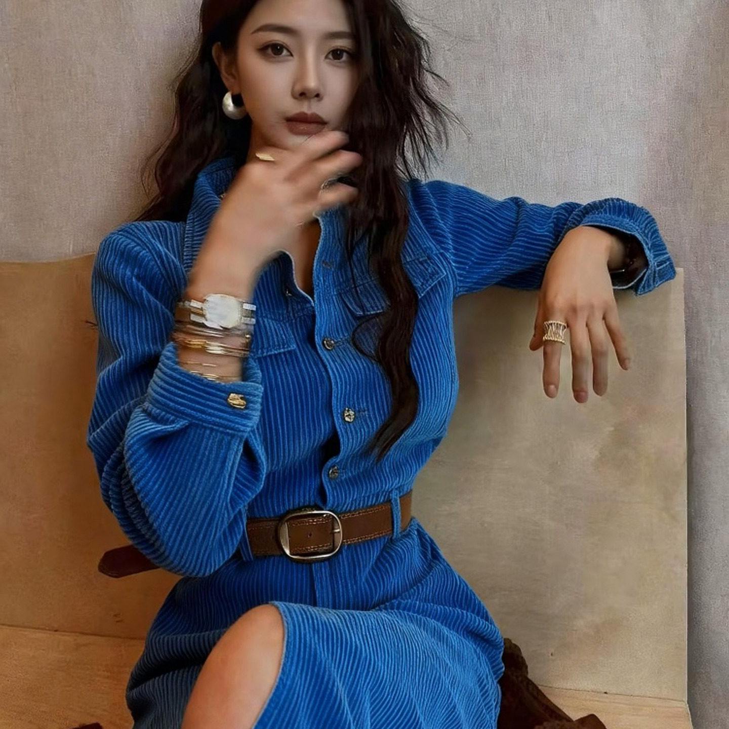 外贸撤回蓝色灯芯绒衬衫连衣裙女显瘦高级感通勤御姐穿搭气质裙子,女装/女士精品,大码内搭,淘宝优惠券,粉丝福利购,淘宝优惠卷