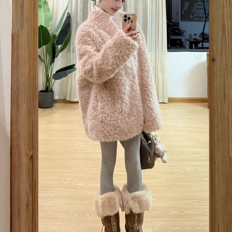外贸撤回粉色羊羔毛外套女2025厚款保暖小香风皮毛一体摇粒绒上衣